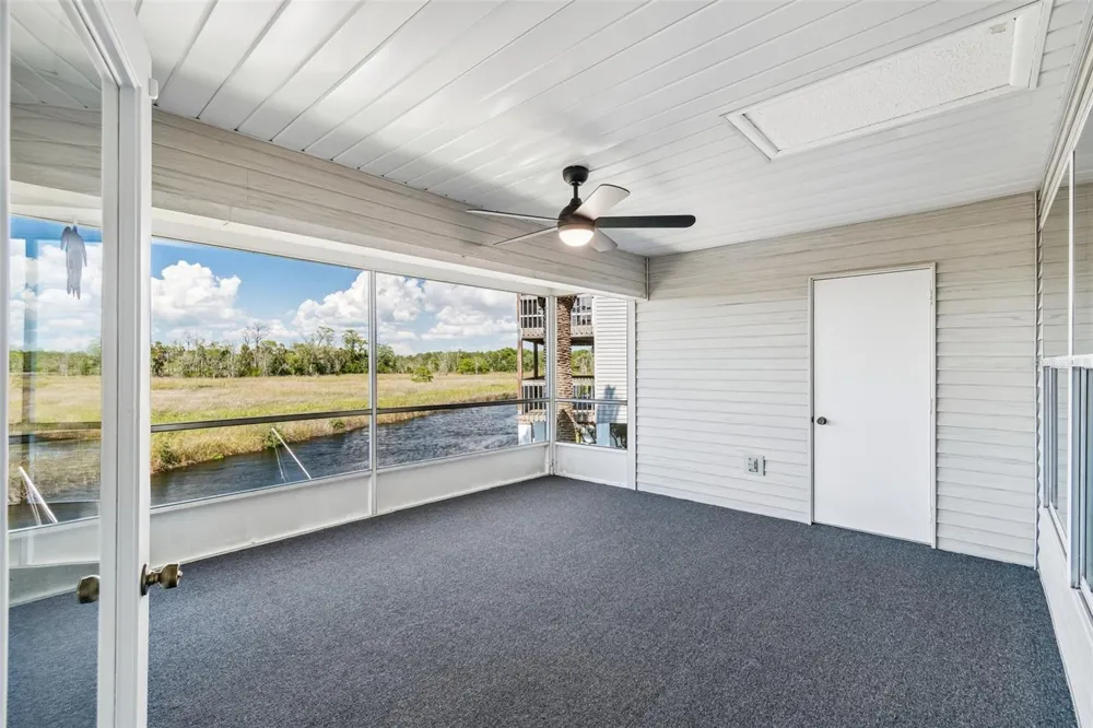 5247 TROPICAL POINT Weeki Wachee, FL 34607