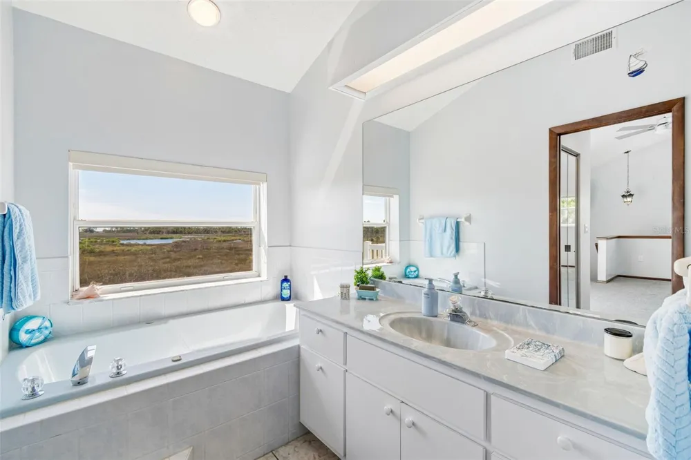 5247 TROPICAL POINT Weeki Wachee, FL 34607
