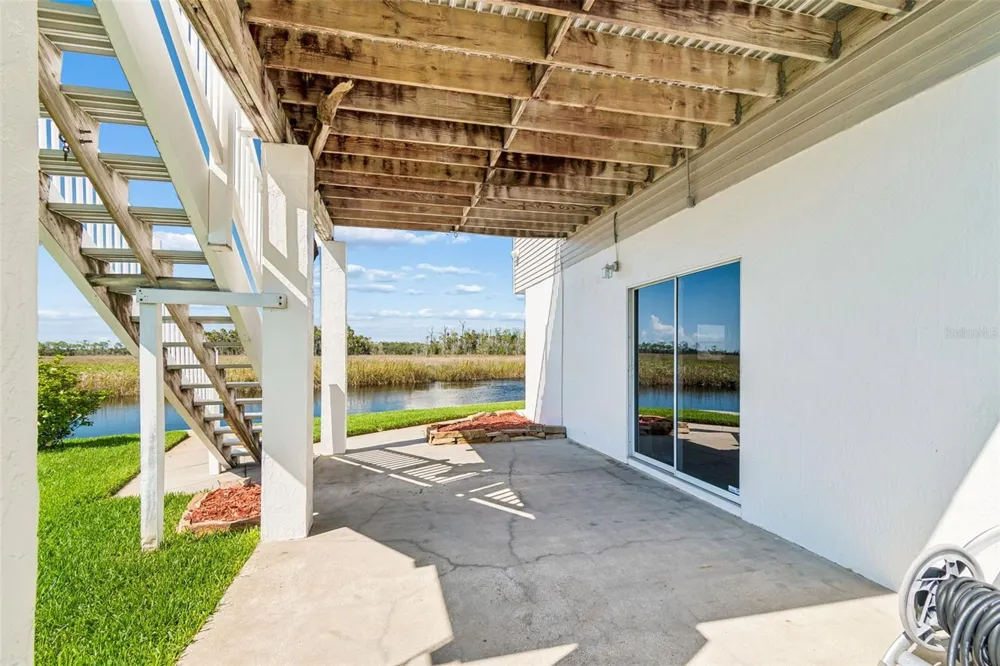 5247 TROPICAL POINT Weeki Wachee, FL 34607