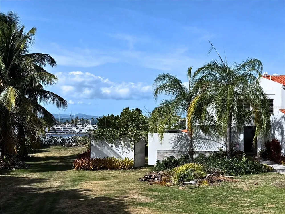 24.25 HARBORVIEW ROAD Humacao, PR 00792