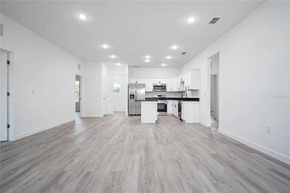 304 PEARL STREET Haines City, FL 33844