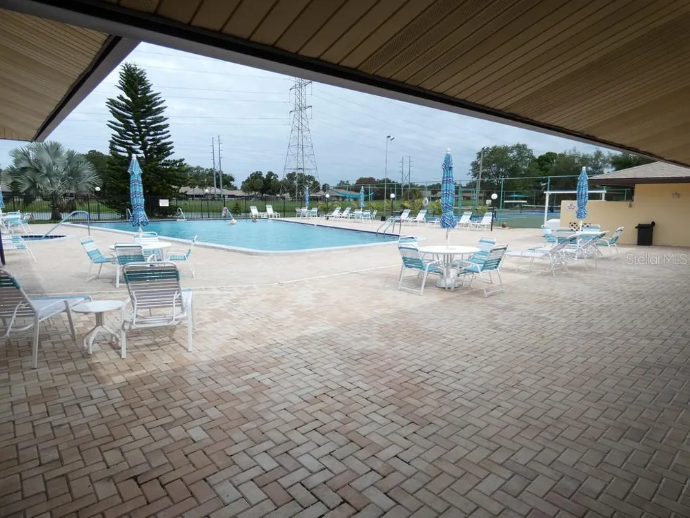 1024 10TH CIRCLE SE Largo, FL 33771