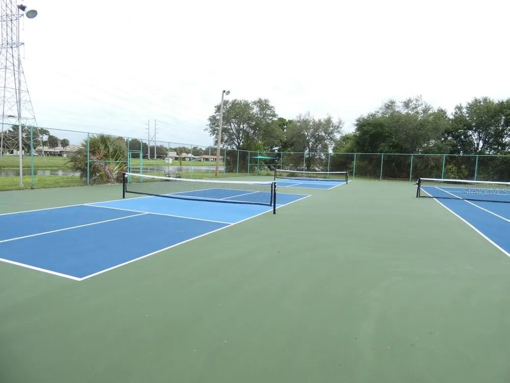 1024 10TH CIRCLE SE Largo, FL 33771