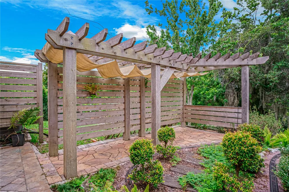 2938 SERENO POINTE DRIVE Titusville, FL 32796