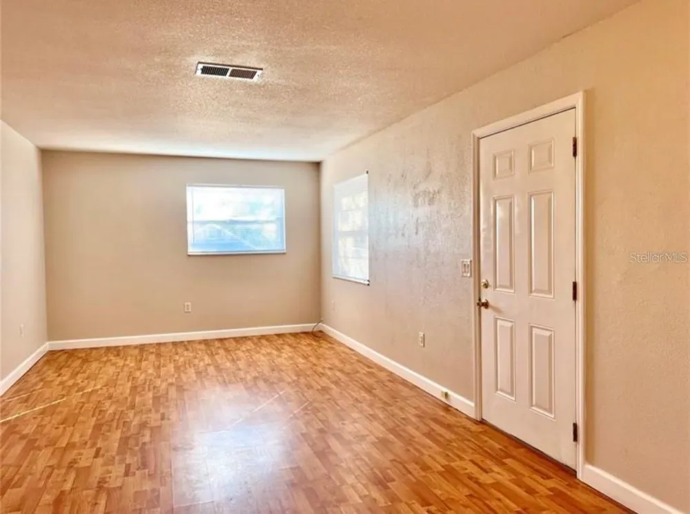 209 AVENUE B SE Winter Haven, FL 33880