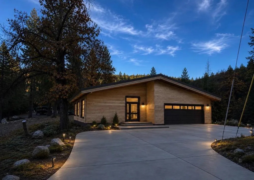 13003 Wells Fargo Drive Groveland, CA 95321