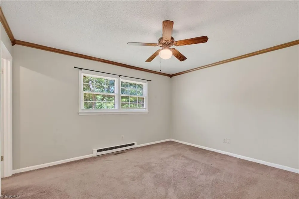 829 Conover Drive Eden, NC 27288