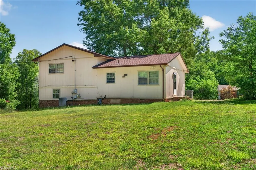 829 Conover Drive Eden, NC 27288