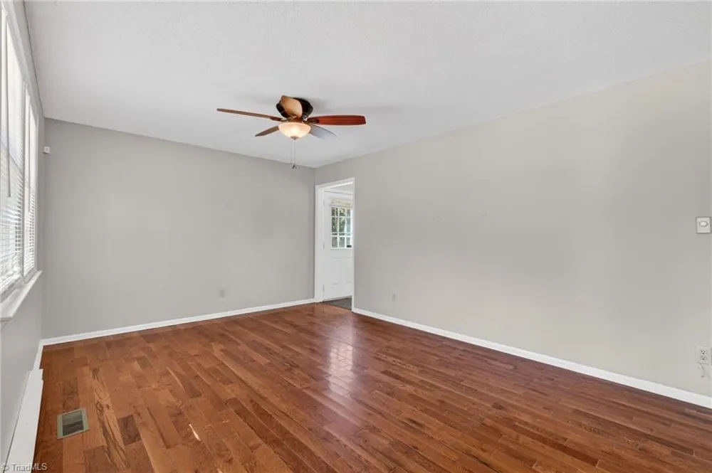 829 Conover Drive Eden, NC 27288