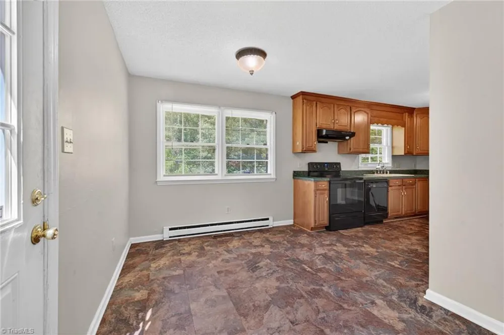 829 Conover Drive Eden, NC 27288
