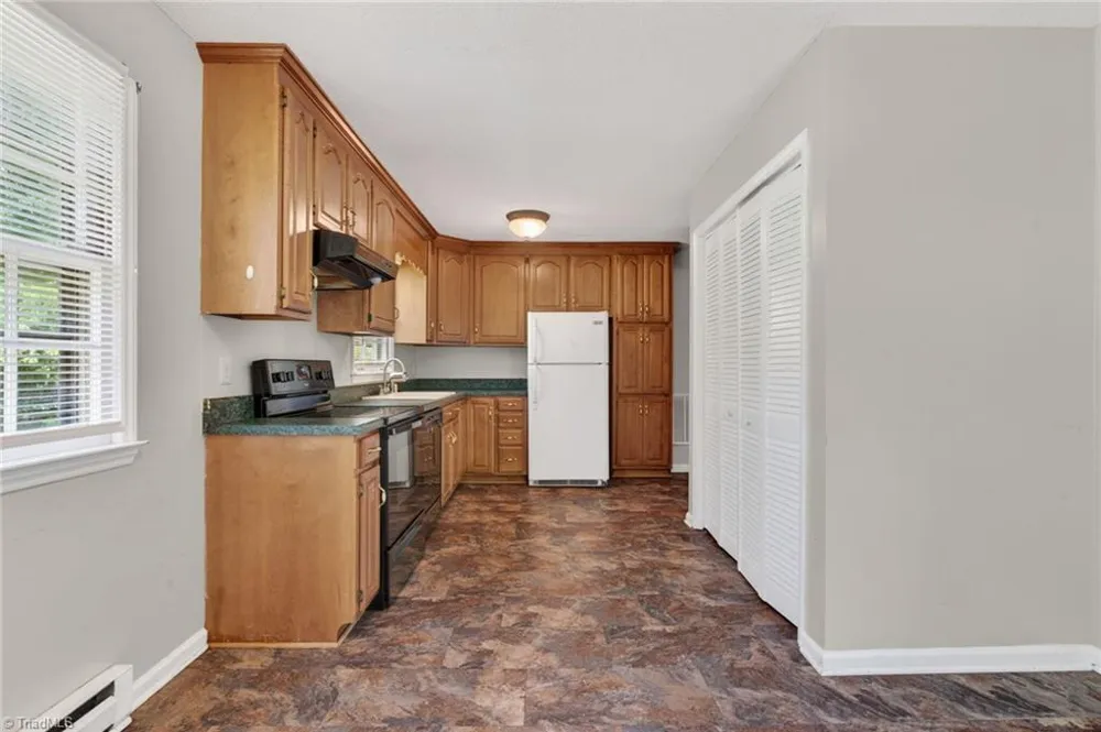 829 Conover Drive Eden, NC 27288