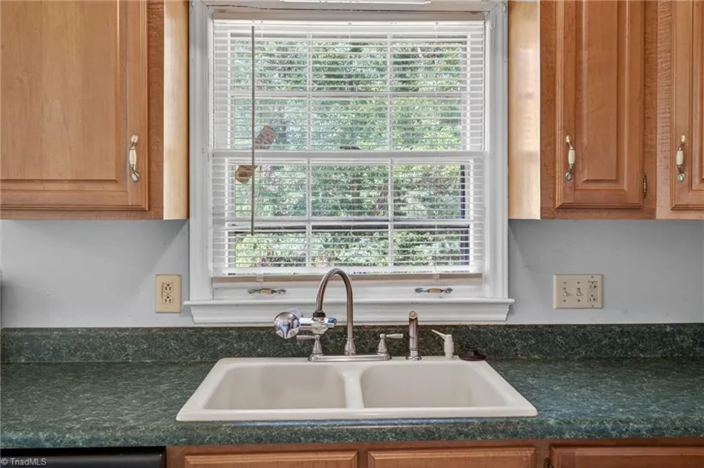 829 Conover Drive Eden, NC 27288