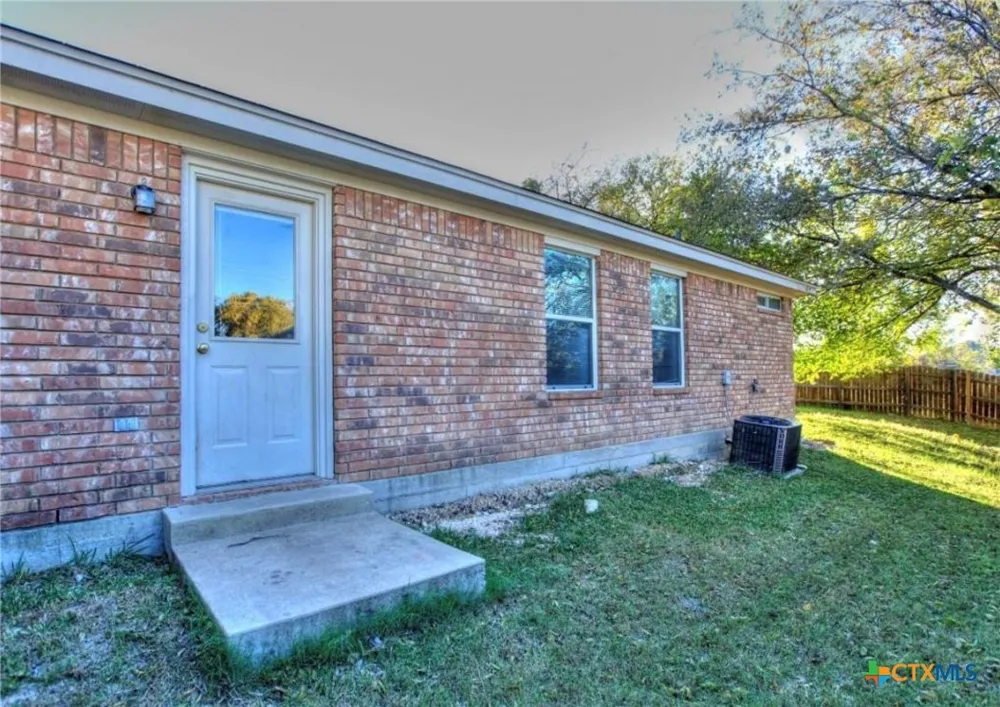 301 Jeff Gordon Drive Harker Heights, TX 76548