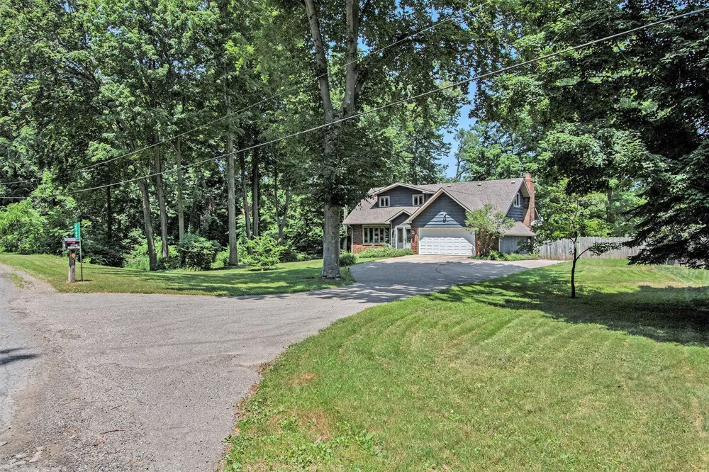 2569 Ridgewood Trail Oronoko Charter Township, MI 49103