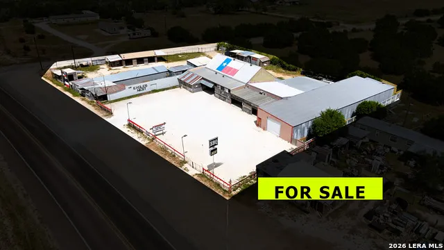 4951 Fm 1283 Pipe Creek, TX 78063
