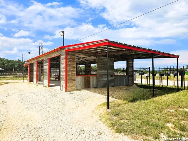 4951 Fm 1283 Pipe Creek, TX 78063