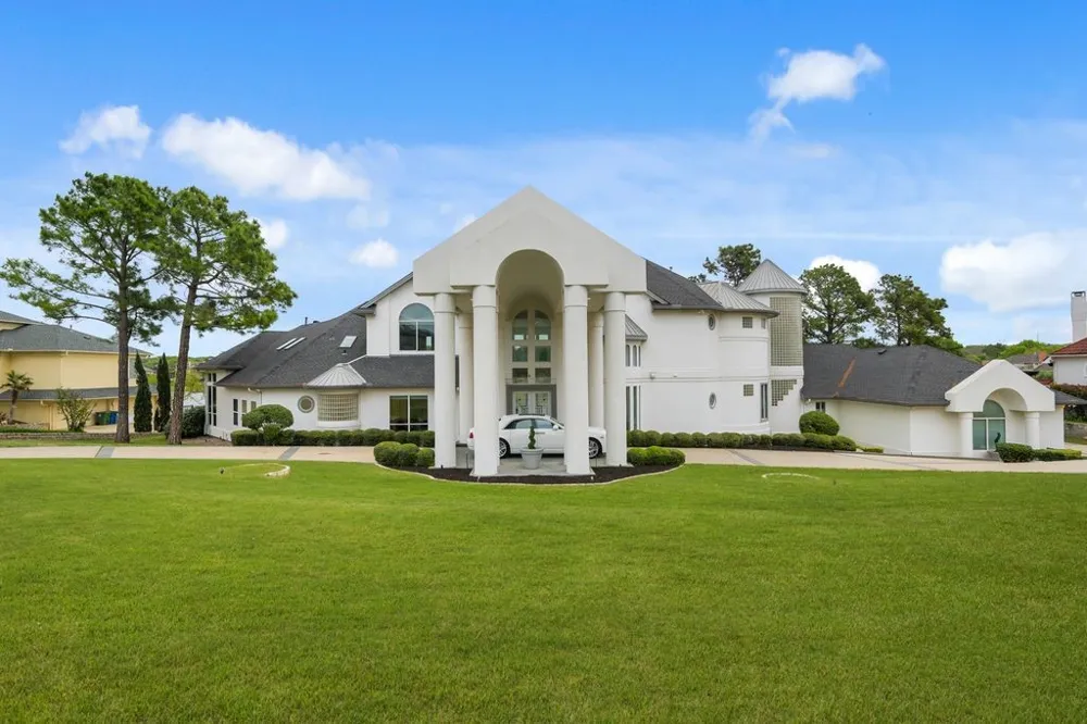656 Timbercrest Circle Highland Village, TX 75077