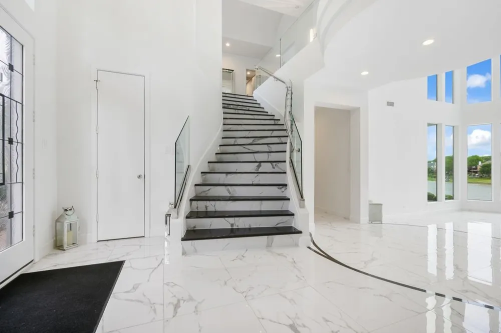 656 Timbercrest Circle Highland Village, TX 75077