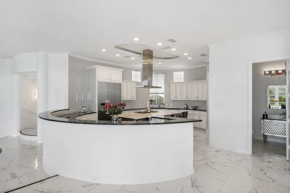 656 Timbercrest Circle Highland Village, TX 75077