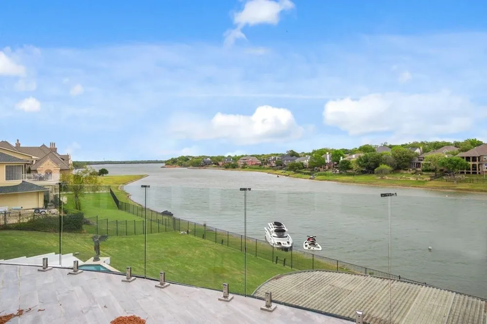 656 Timbercrest Circle Highland Village, TX 75077