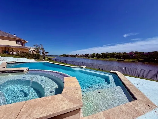 656 Timbercrest Circle Highland Village, TX 75077