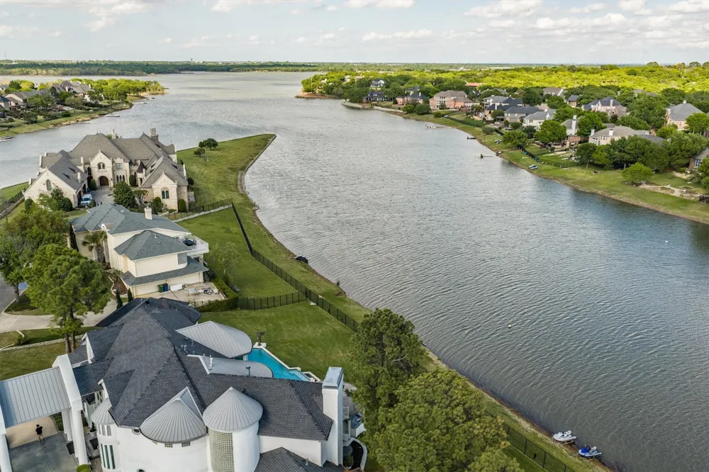 656 Timbercrest Circle Highland Village, TX 75077