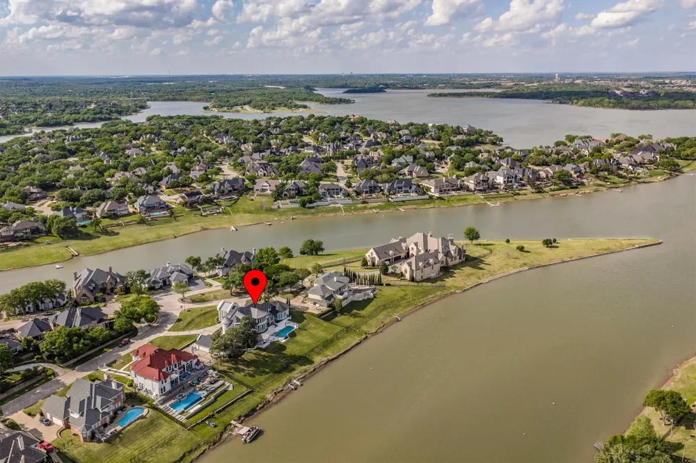 656 Timbercrest Circle Highland Village, TX 75077