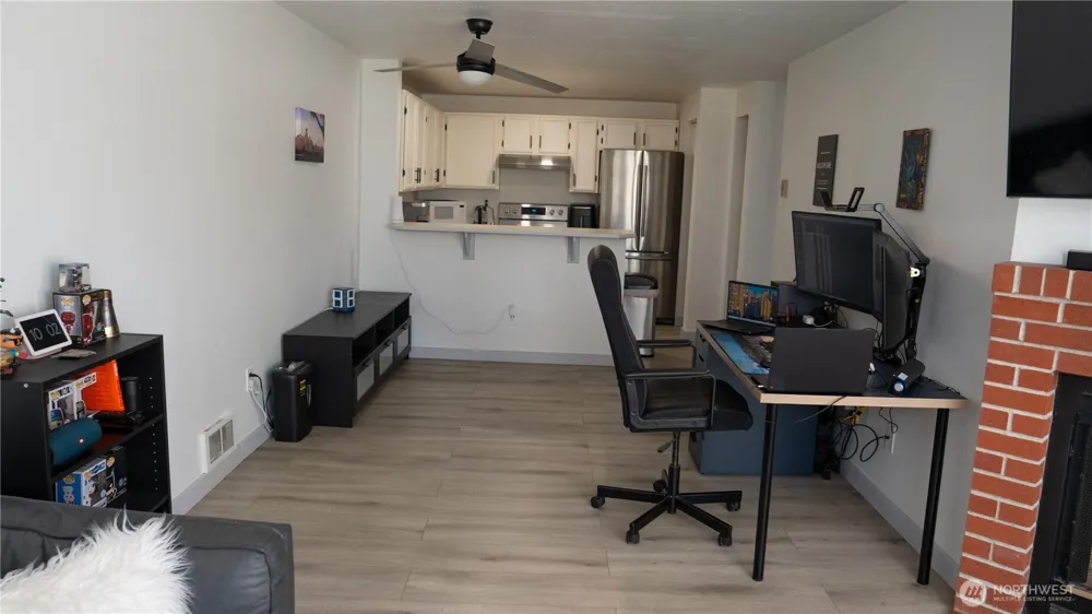 24616 45th Place S Kent, WA 98032