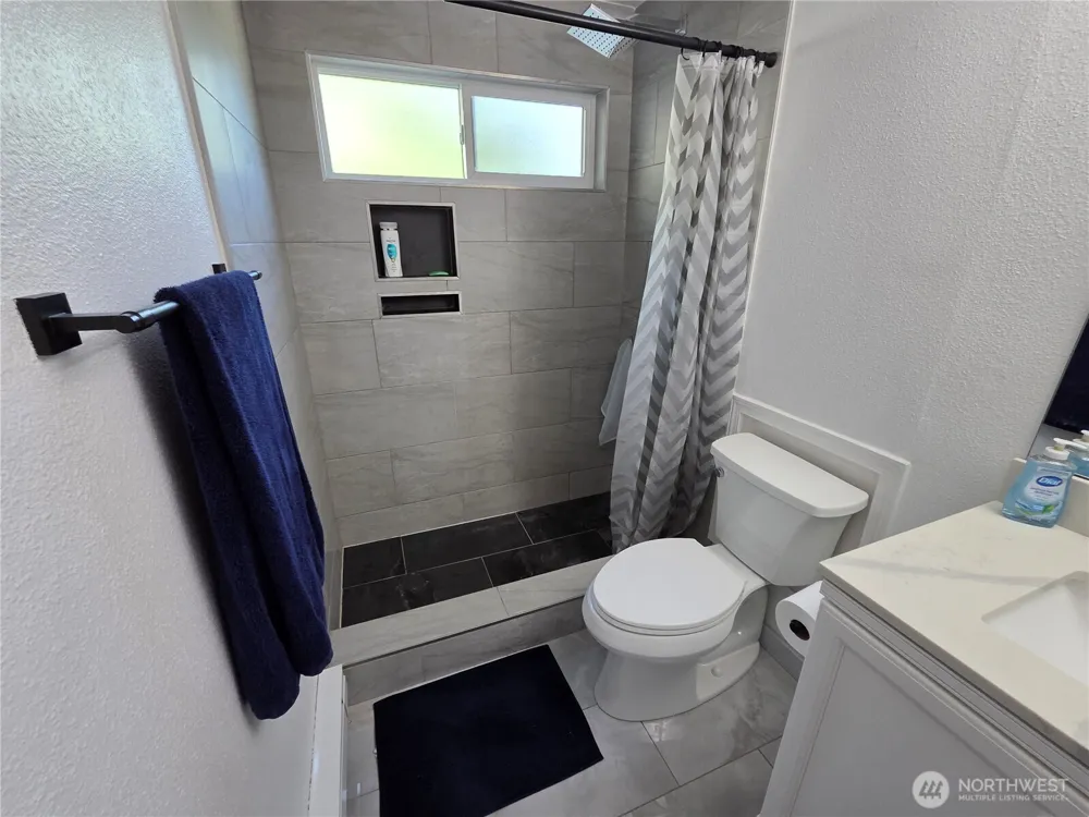 24616 45th Place S Kent, WA 98032