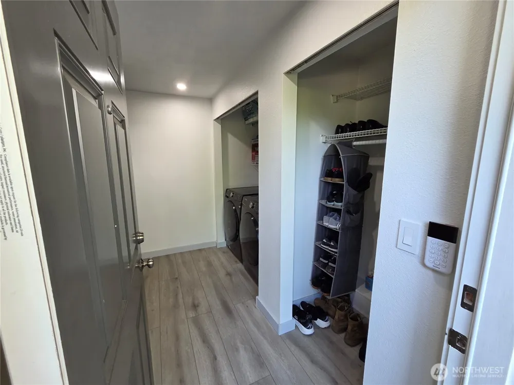 24616 45th Place S Kent, WA 98032