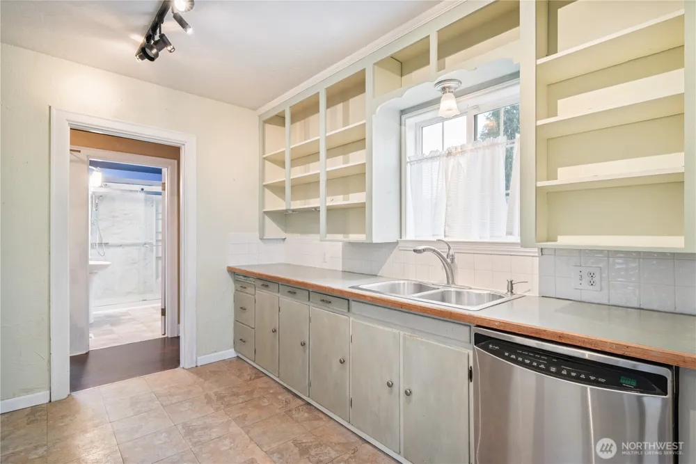 412 Kirby Avenue SE Castle Rock, WA 98611