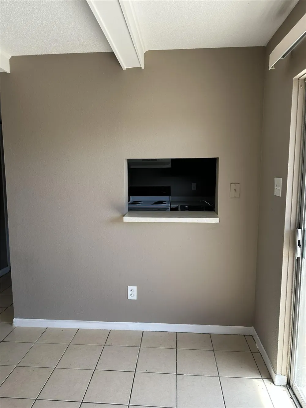 1519 S 8th Street La Porte, TX 77571