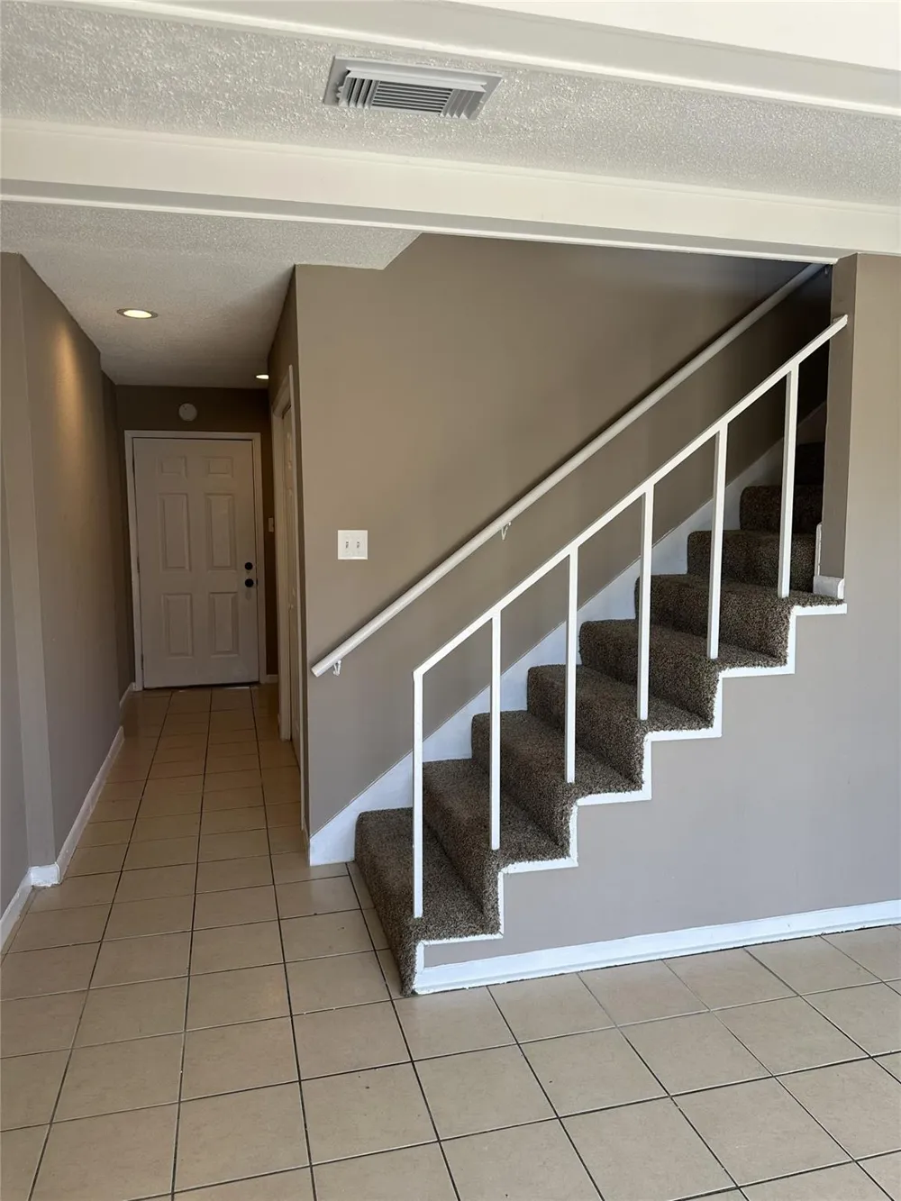 1519 S 8th Street La Porte, TX 77571
