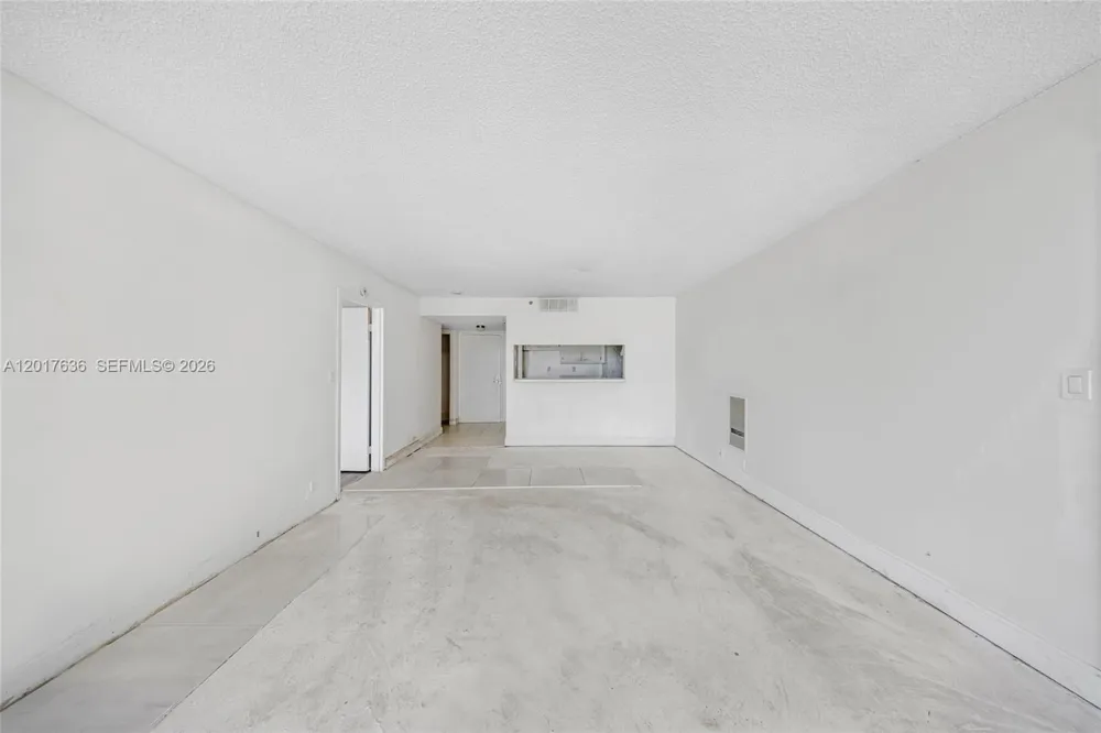 7601 E Treasure Dr #609 North Bay Village, FL 33141