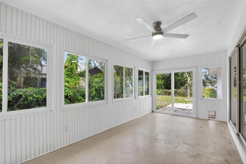 1900 STANTON AVE Largo, FL 33770