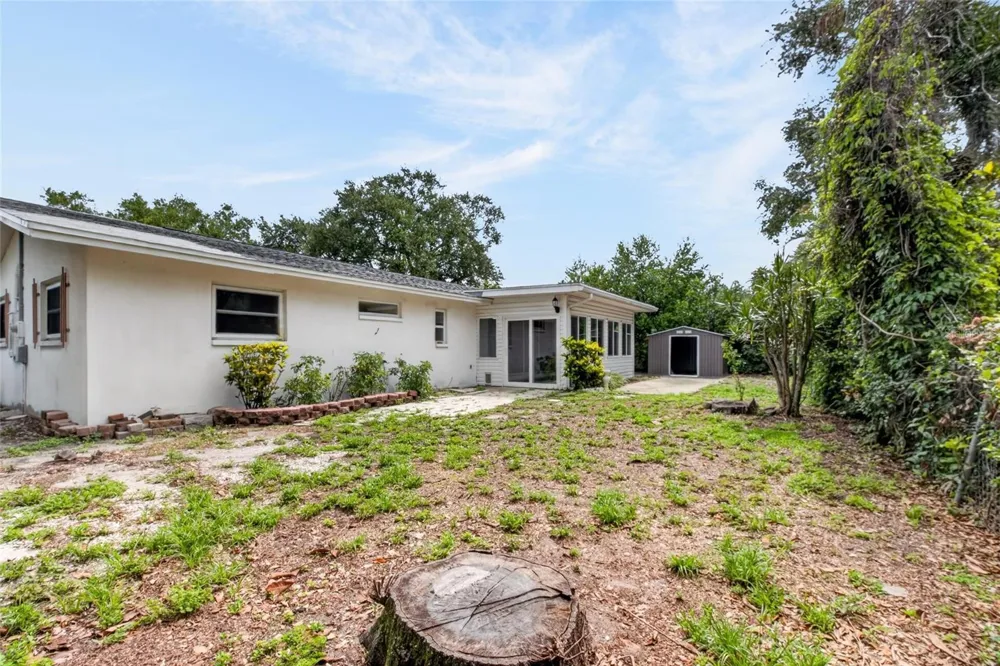 1900 STANTON AVE Largo, FL 33770