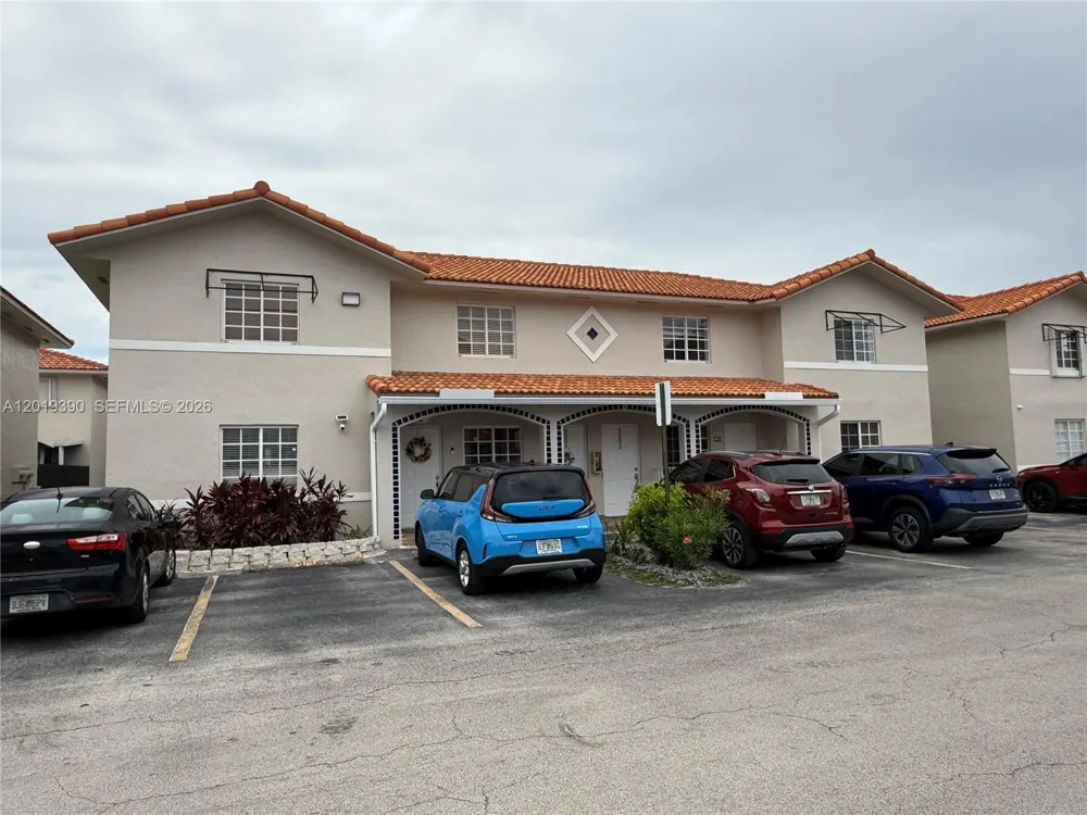 10101 W Okeechobee Rd #9202 Hialeah Gardens, FL 33016