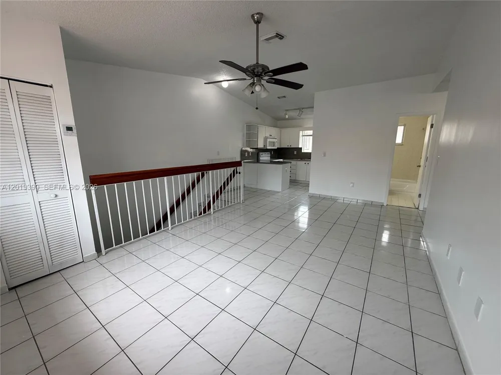 10101 W Okeechobee Rd #9202 Hialeah Gardens, FL 33016