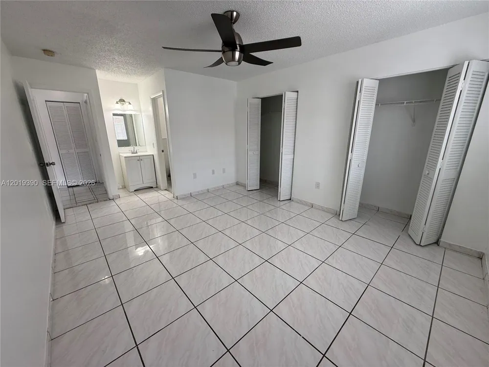 10101 W Okeechobee Rd #9202 Hialeah Gardens, FL 33016