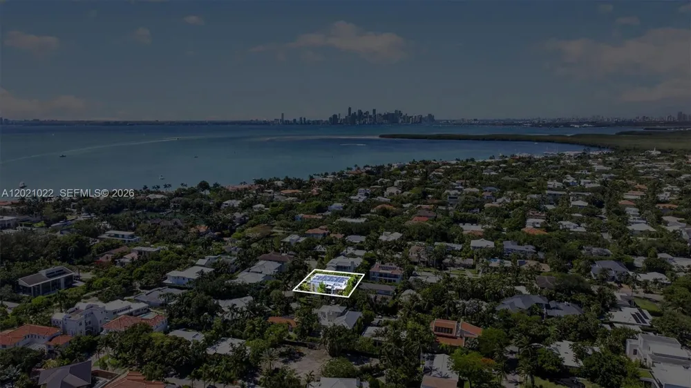 625 Curtiswood Dr Key Biscayne, FL 33149