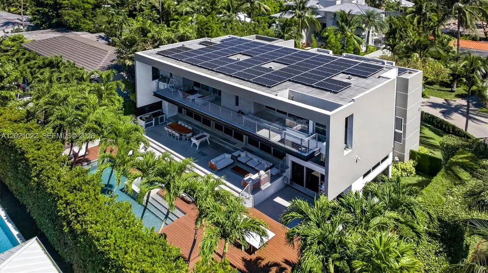 625 Curtiswood Dr Key Biscayne, FL 33149