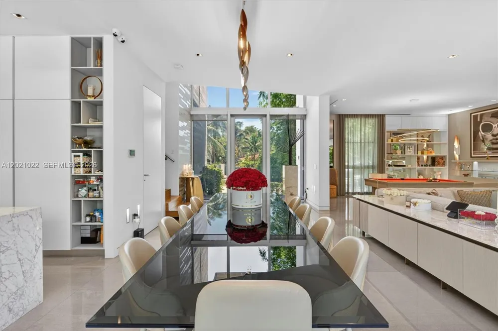 625 Curtiswood Dr Key Biscayne, FL 33149
