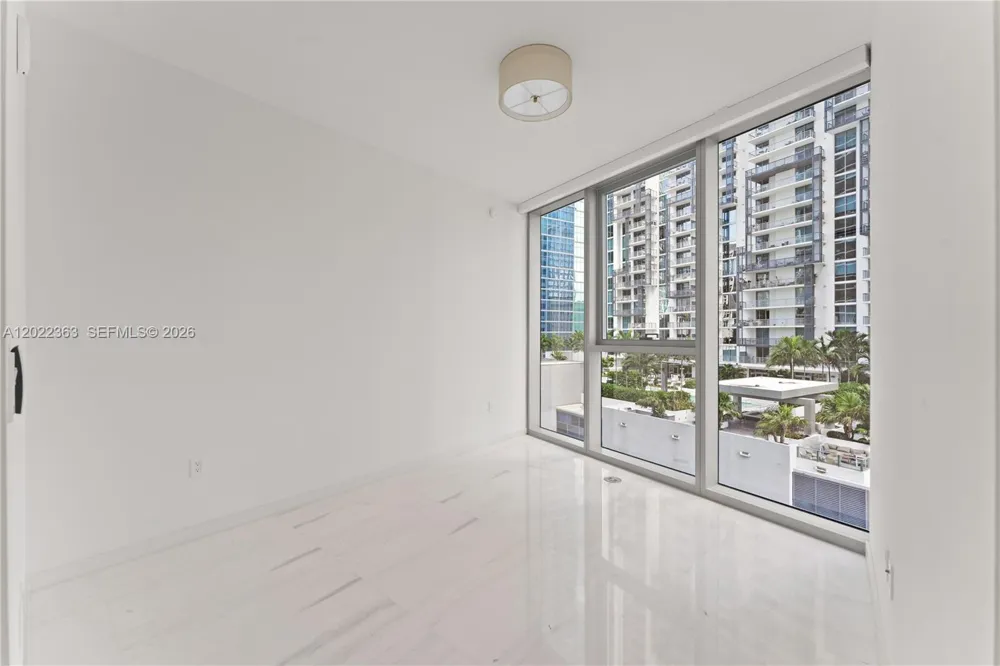 300 Biscayne Blvd Way #1406 Miami, FL 33131