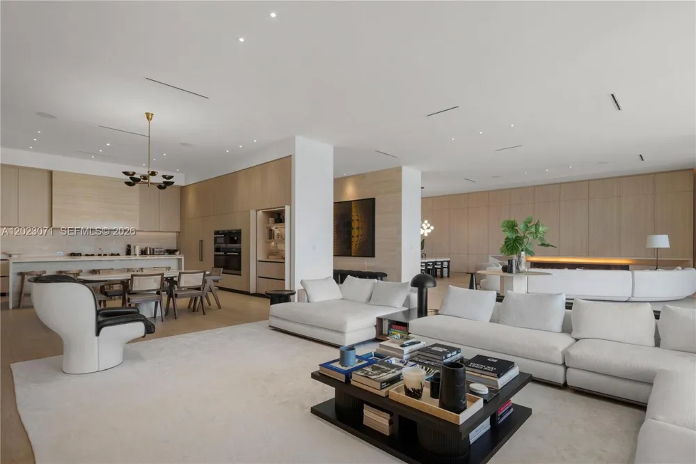 28 W Dilido Dr Miami Beach, FL 33139
