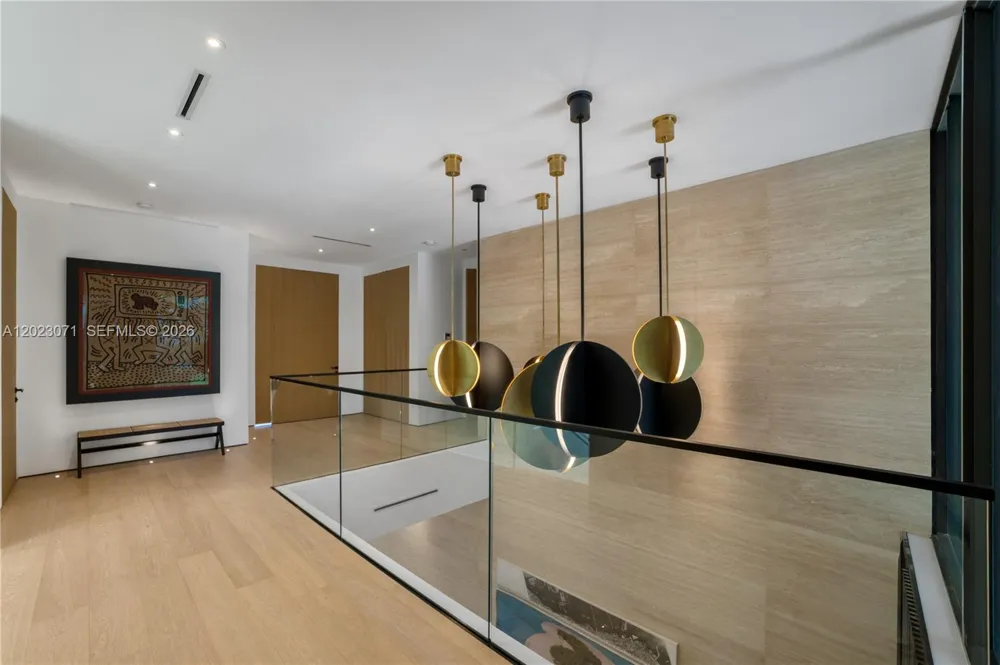28 W Dilido Dr Miami Beach, FL 33139