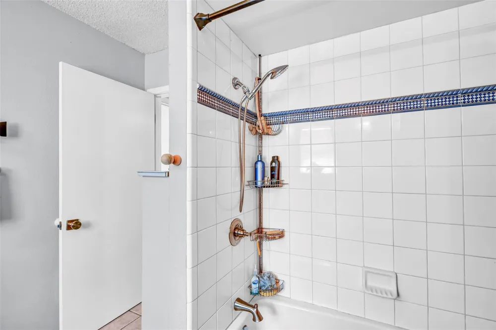 1571 Blue Water Drive Freeport, TX 77541