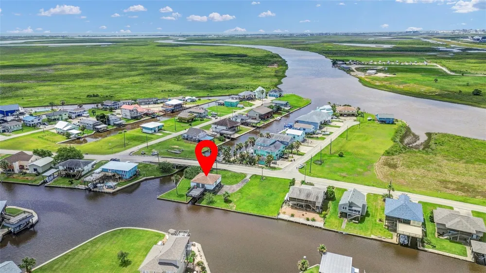 1571 Blue Water Drive Freeport, TX 77541