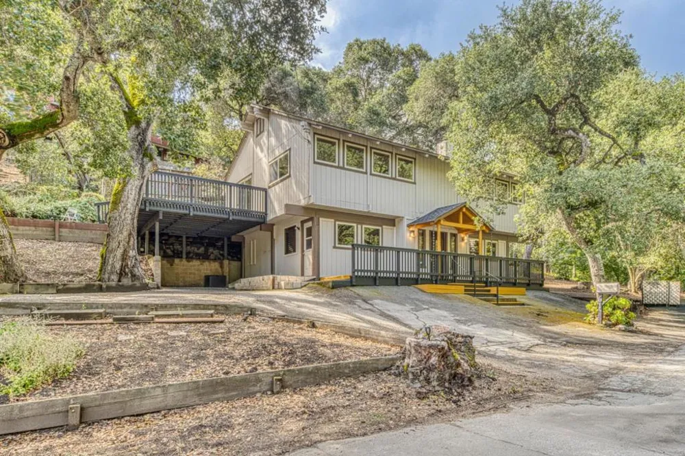 61 Southbank Road Carmel Valley, CA 93924