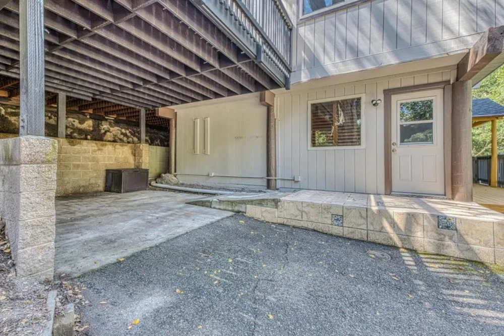 61 Southbank Road Carmel Valley, CA 93924