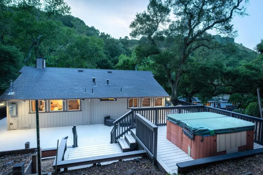 61 Southbank Road Carmel Valley, CA 93924